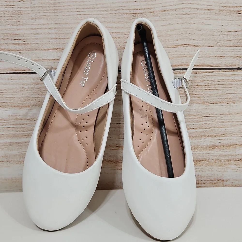Lucky Top Girl's White Mary Jane Flats 3